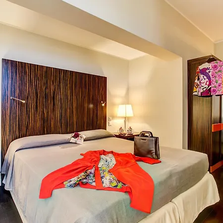 Ξενοδοχείο Byron