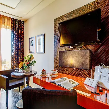 Hotel Byron 3*