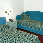Byron Hotel