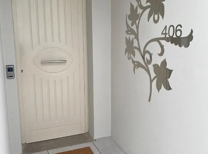 Byron 3* רימיני