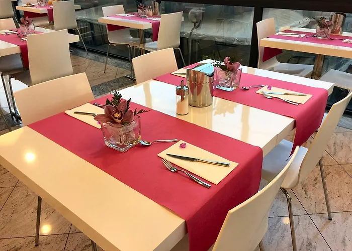 Byron 3* רימיני