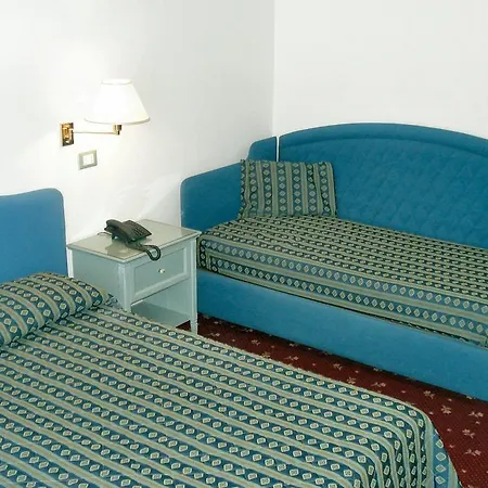 Byron Otel